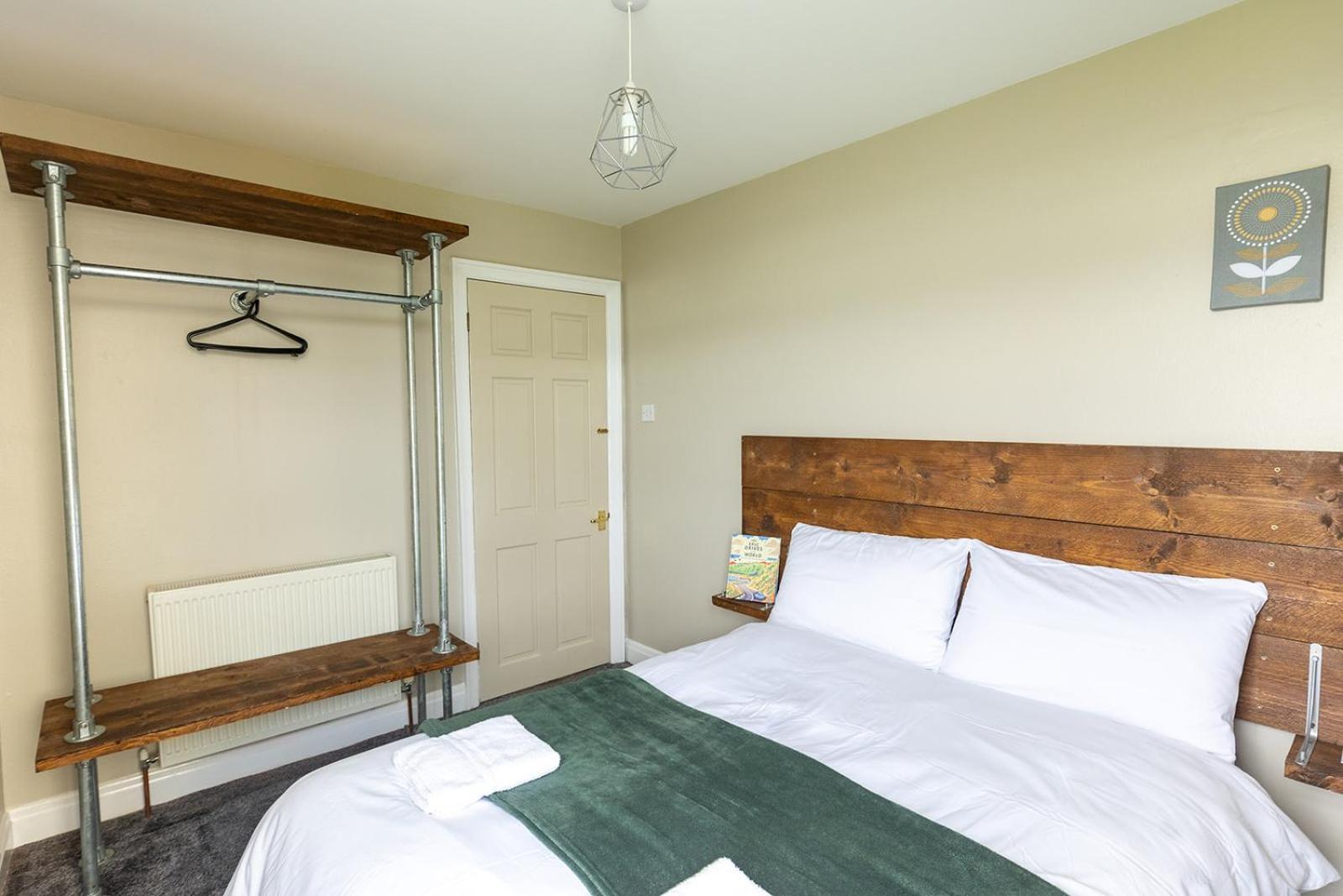 Beachfront Apartment - Ground Floor Apartment With Sea Views, Next To The Beach, Bridlington, North Yorkshire Bessingby Buitenkant foto