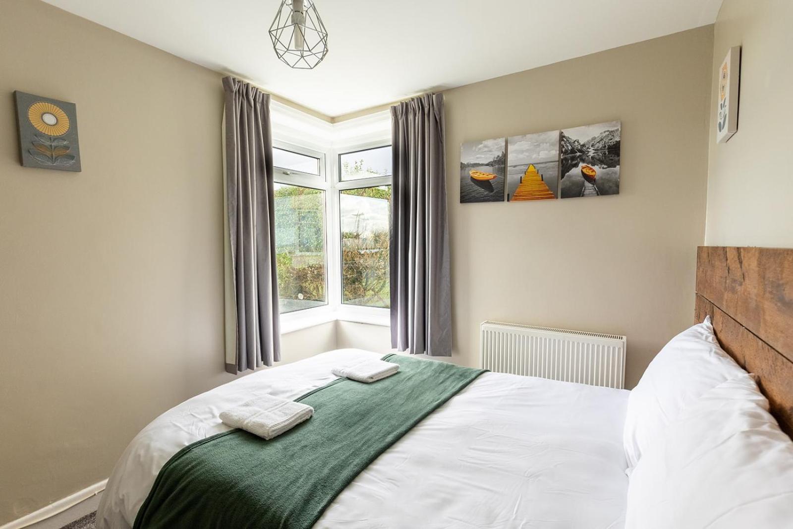 Beachfront Apartment - Ground Floor Apartment With Sea Views, Next To The Beach, Bridlington, North Yorkshire Bessingby Buitenkant foto