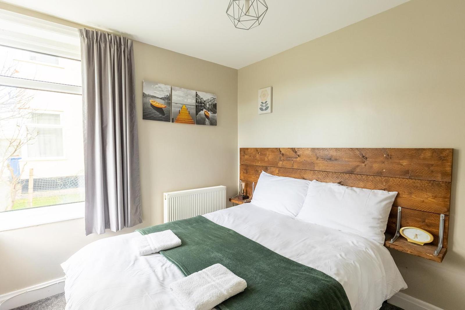 Beachfront Apartment - Ground Floor Apartment With Sea Views, Next To The Beach, Bridlington, North Yorkshire Bessingby Buitenkant foto