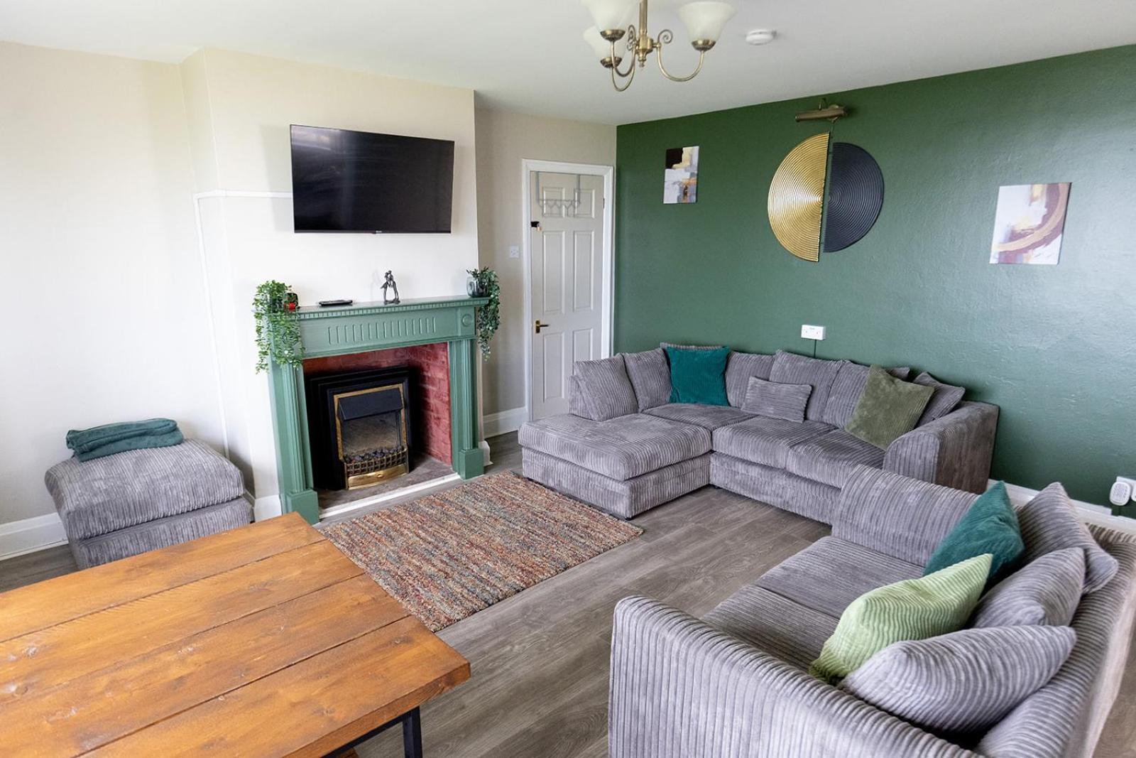 Beachfront Apartment - Ground Floor Apartment With Sea Views, Next To The Beach, Bridlington, North Yorkshire Bessingby Buitenkant foto